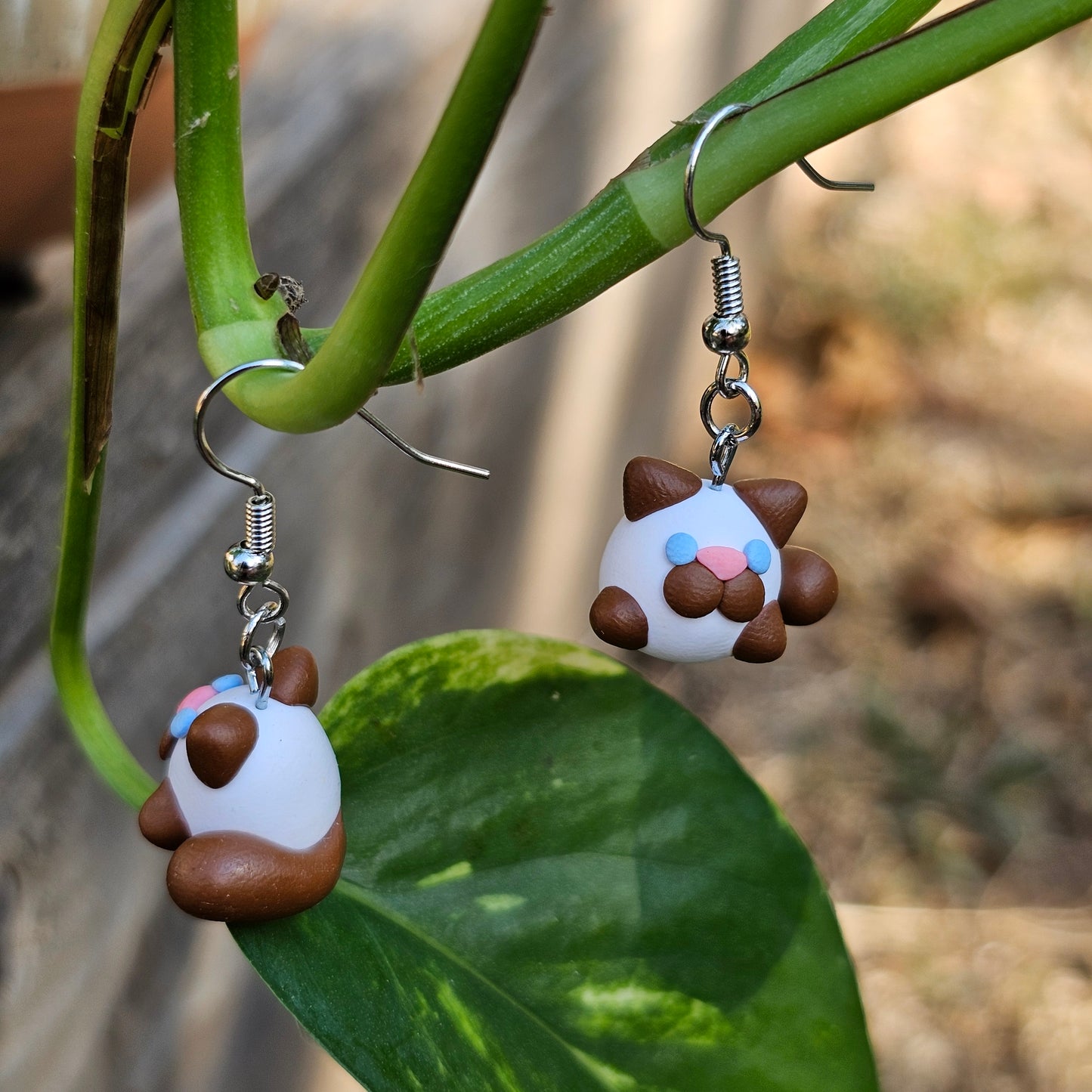 Siamese Cat Clay Earring